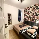 Place 2 Apartment Warsaw