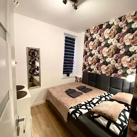 Place 2 Apartmán Varšava